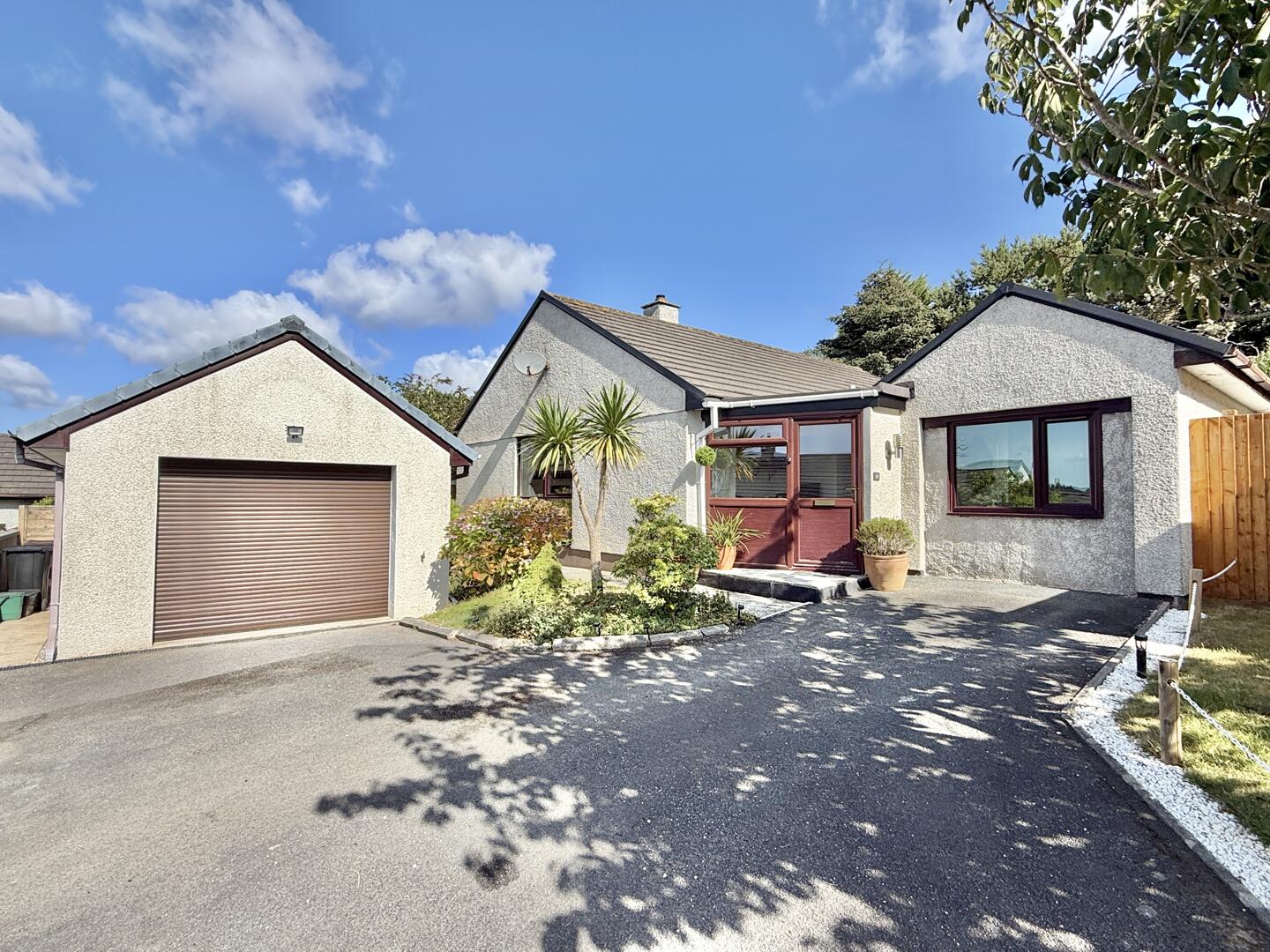 3 bed property in Valley Close, Truro